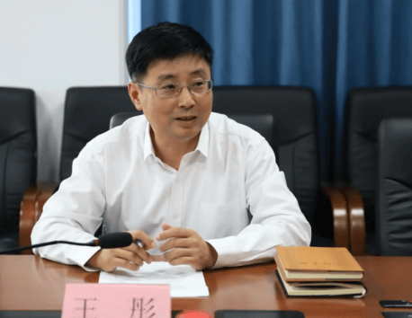 校长王彤被查细节：省委批准成立专案组<strong></p>
<p>股票怎么买新手入门</strong>，撕开口子、揭开盖子，先后对多名校领导和学校中层干部采取留置措施