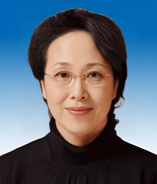 郝国昆<strong></p>
<p>百大集团股票</strong>，辞去副部级职务