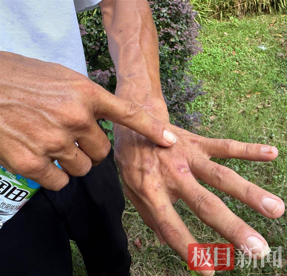 “鸡排哥”赚得盆满钵满购置多套房产？当事人幽默回应：还没到一个亿<strong></p>
<p>天桥起重股票</strong>，你多来，我才能多卖2份