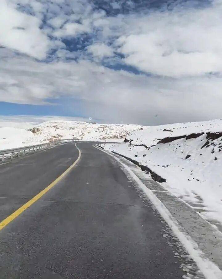 多地突降大雪<strong></p>
<p>天桥起重股票</strong>！