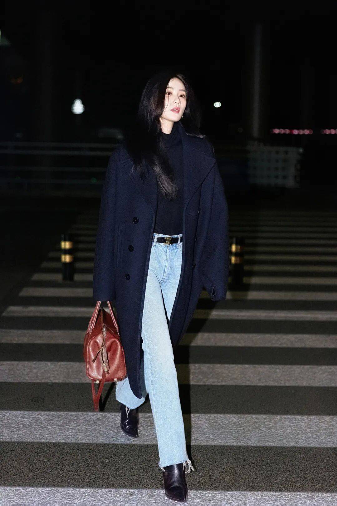 时装周上的女明星<strong></p>
<p>酒鬼酒股票</strong>，秋冬氛围感一键封顶！