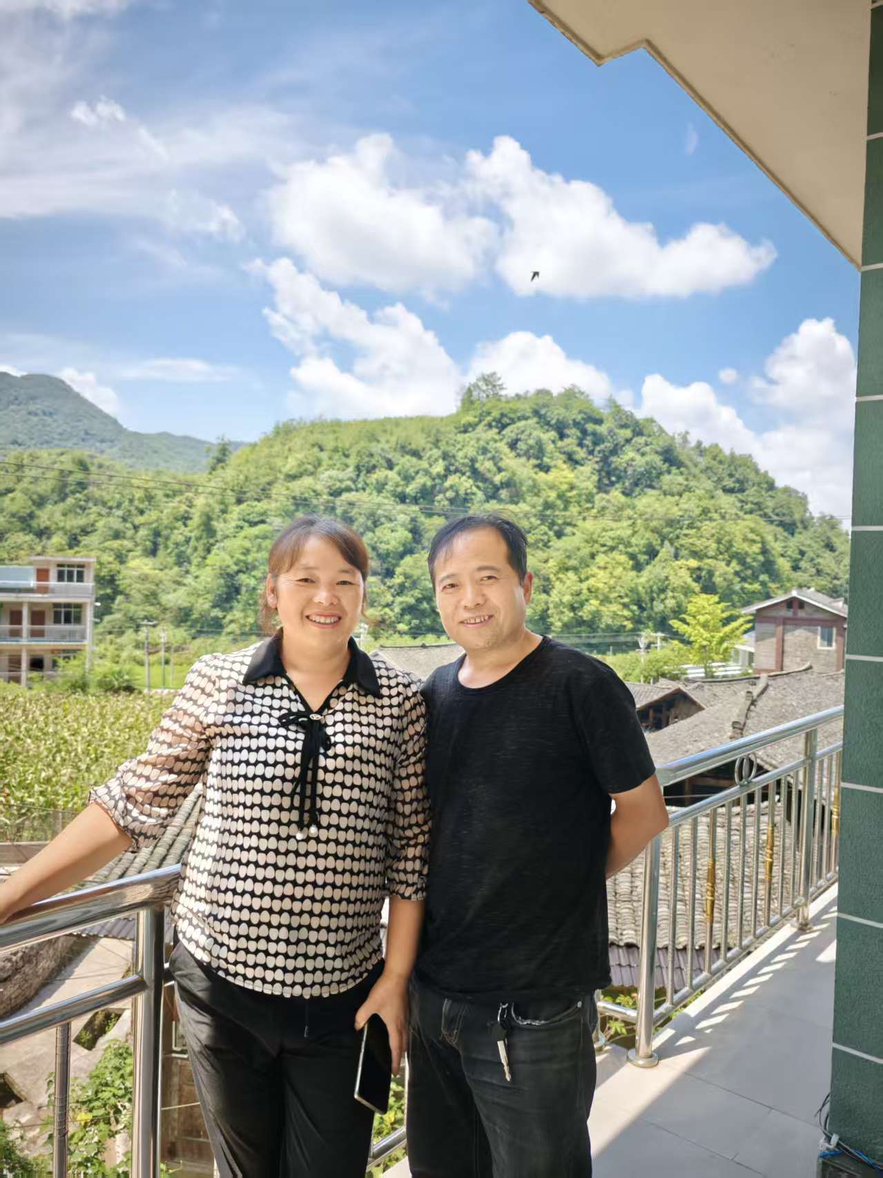 那个让老师骄傲的“调皮”班级！30年同学聚会<strong></p>
<p>华菱钢铁股票</strong>，还伴有一封来自贵州的感谢信
