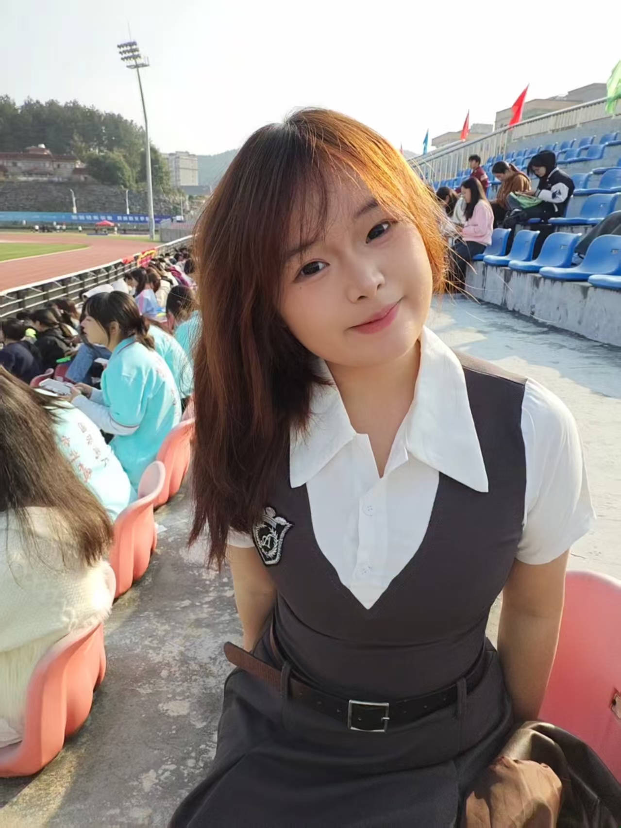 那个让老师骄傲的“调皮”班级！30年同学聚会<strong></p>
<p>华菱钢铁股票</strong>，还伴有一封来自贵州的感谢信