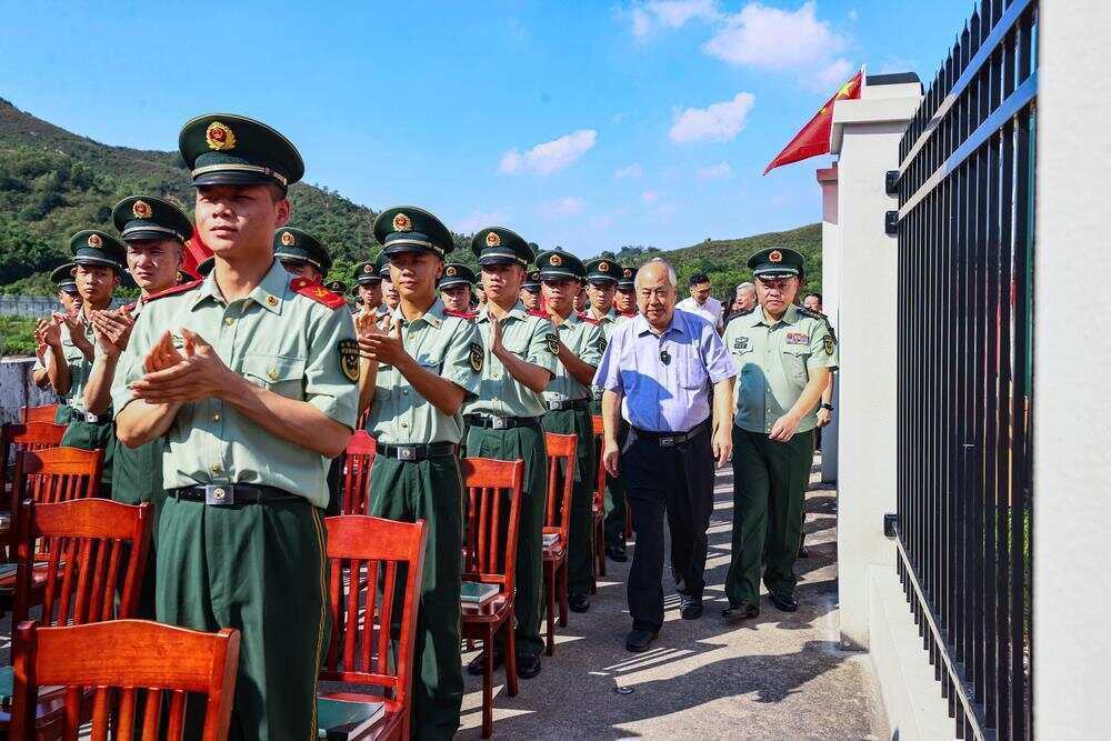 70年前<strong></p>
<p>攀钢钒钛股票</strong>，钱学森经罗湖口岸归国！武警广东总队深圳第二支队开展纪念活动