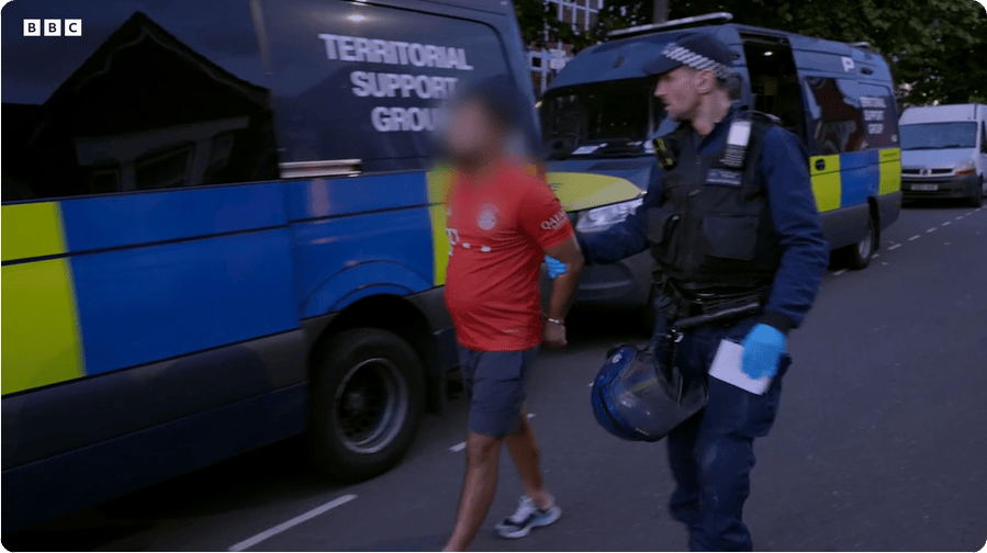 凯特患癌竟因辉瑞疫苗？伦敦4万被盗手机直飞香港<strong></p>
<p>攀钢钒钛股票</strong>，比贩毒暴利产业链曝光…