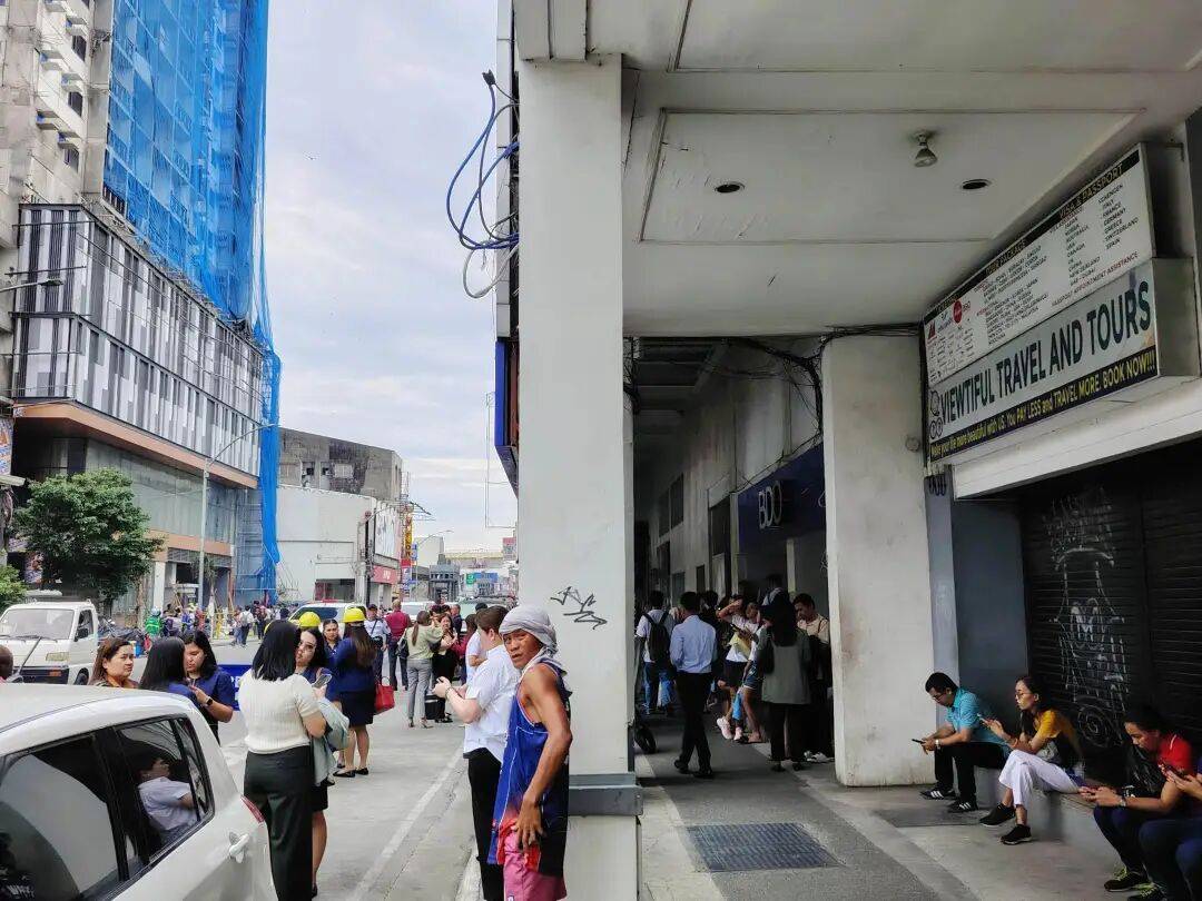 在菲华人亲历7.6级强震：震感强烈<strong></p>
<p>奥普光电股票</strong>，有女生被吓哭｜鱼眼·热点
