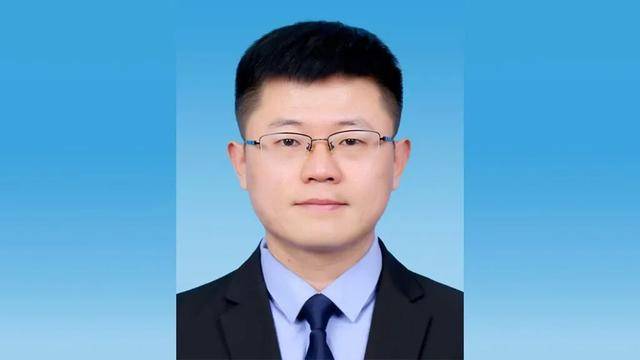李家亮履新山东汶上县代县长<strong></p>
<p>四方达股票</strong>，此前担任济宁市大数据局局长