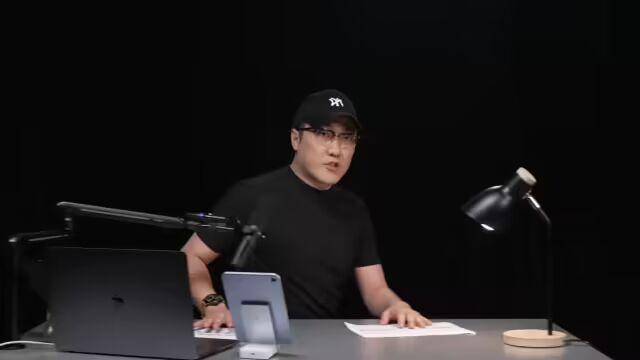 王自如曝格力高管工资7位数<strong></p>
<p>股票论坛网</strong>，再回应“不看工资条”