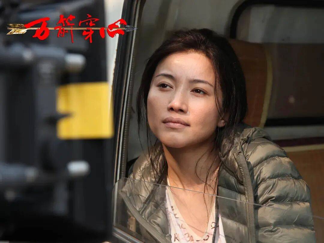 52岁影后颜丙燕公开小20岁男友：他知道我将步入更年期<strong></p>
<p>永鼎股份股票</strong>，已甜蜜相恋5年，两人出门必须手拉手