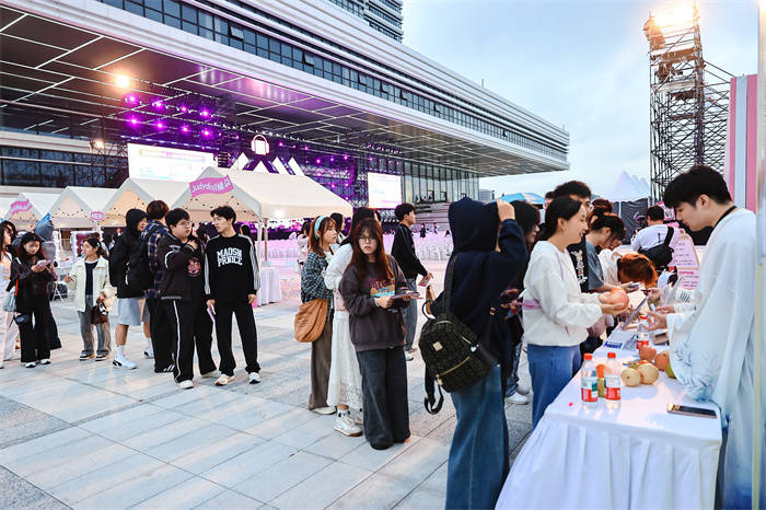 活力唱响青春经济<strong></p>
<p>东晶电子股票</strong>，第四届青春上海大学生音乐节绽放南上海科创中心