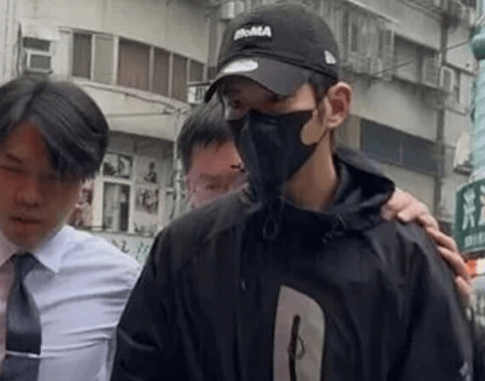 演员贾静雯回应修杰楷被拘提：震惊不已<strong></p>
<p>云南白药股票</strong>，孩子目睹父亲被上铐受惊吓