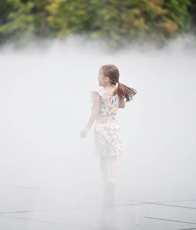 青年说 | 到中亚<strong></p>
<p>英特尔股票</strong>,奔赴一场激动人心的“探秘”