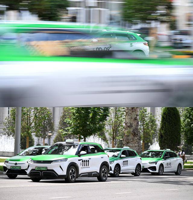 青年说 | 到中亚<strong></p>
<p>英特尔股票</strong>,奔赴一场激动人心的“探秘”