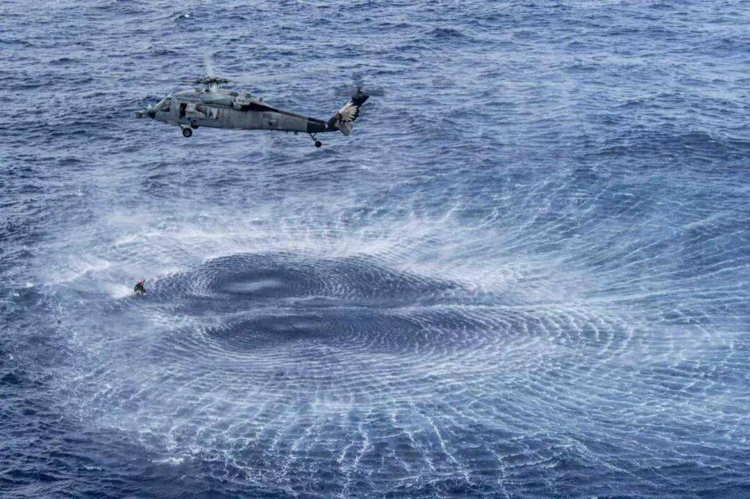 美海军在南海连摔两架飞机<strong></p>
<p>乐普医疗股票</strong>，因电磁攻击？中国军号发文