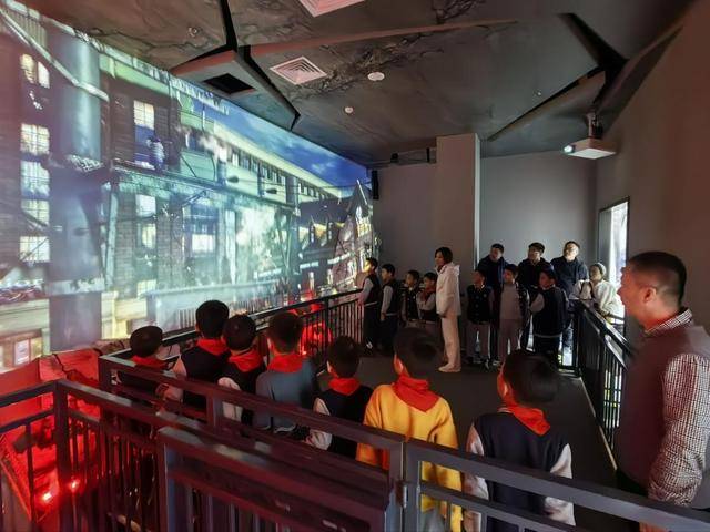 “泉民消防<strong></p>
<p>乐普医疗股票</strong>,生命至上”山东师范大学附属小学2024级7班雏鹰小队活动举行