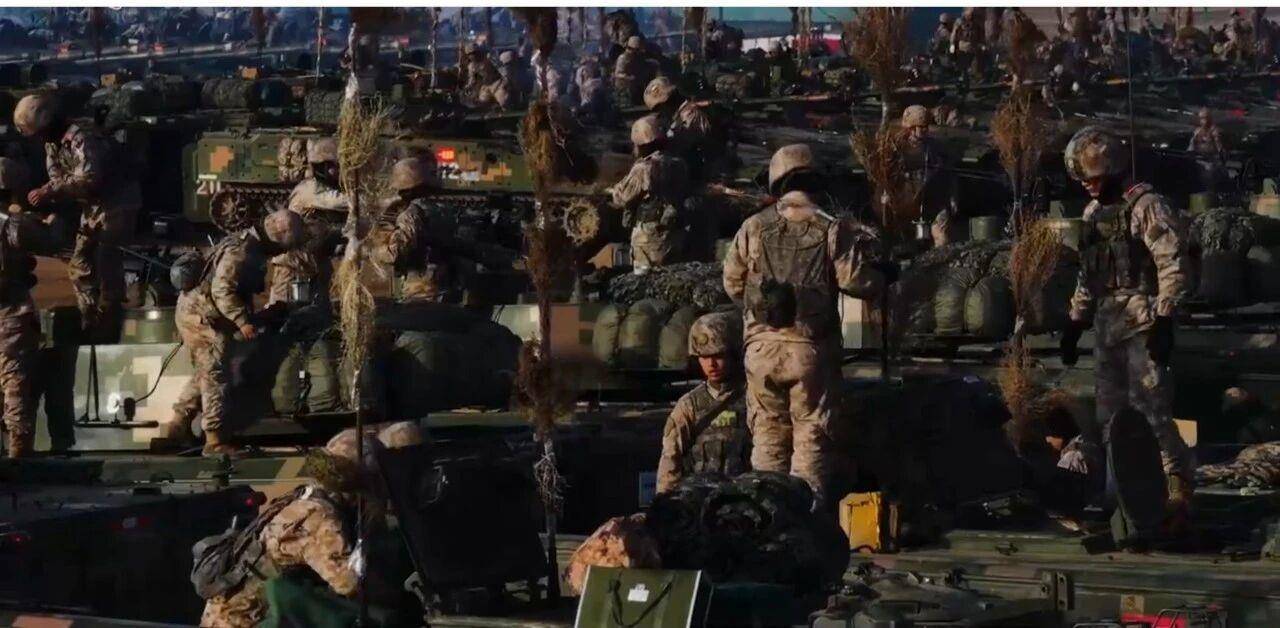 大场面！机器狗、无人机开路<strong></p>
<p>奇安信股票</strong>，实兵对抗演练画面公布