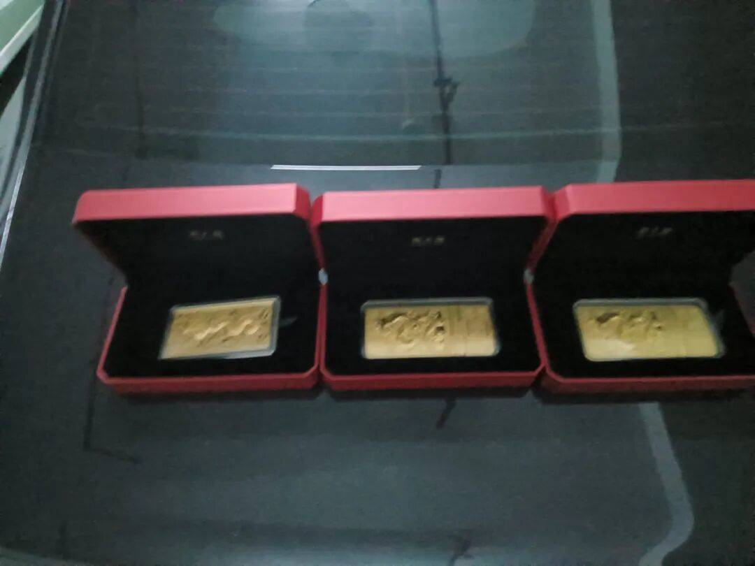 股市套现170万元后<strong></p>
<p>神州泰岳股票</strong>,杭州男子豪购300克金条!老板当场报警……