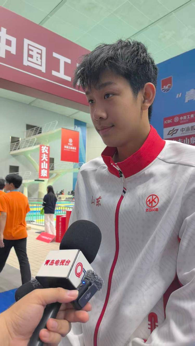 战胜孙杨和潘展乐<strong></p>
<p>股票软件</strong>！18岁青岛小将张展硕拿下全运会400米自由泳金牌