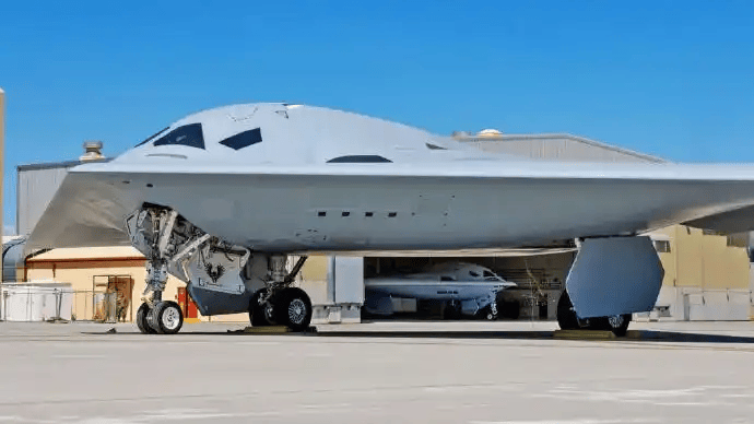 美军为何加速推进B-21“突袭者”轰炸机<strong></p>
<p>龙湖股票</strong>？