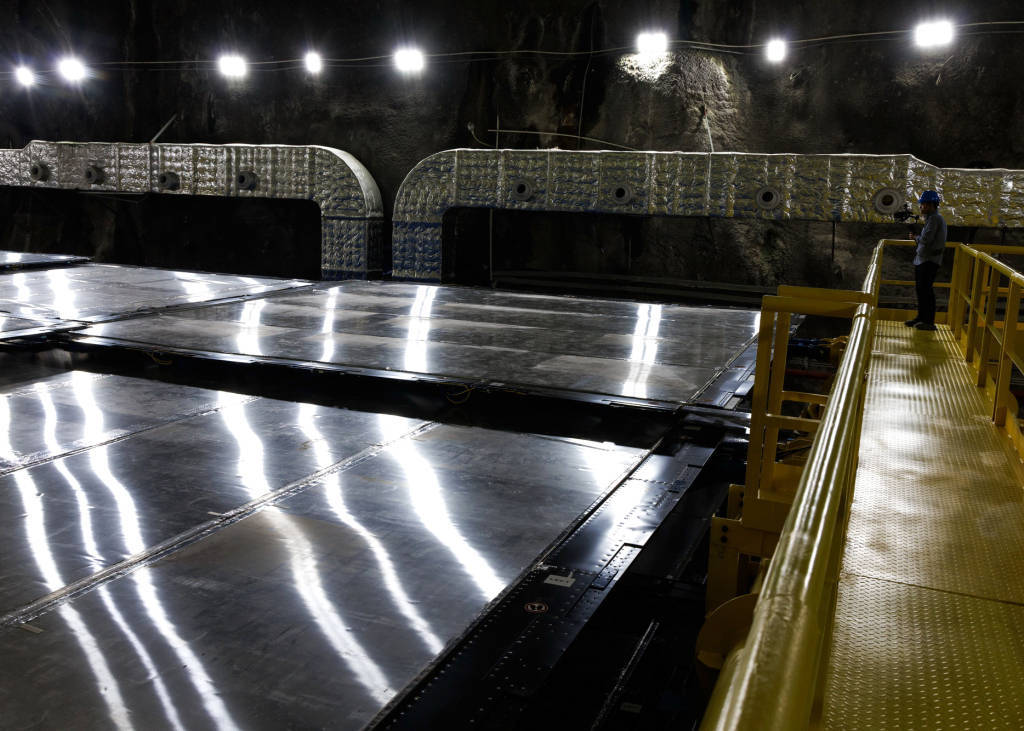 镜头内外|地下700米<strong></p>
<p>鄂尔多斯股票</strong>,国之重器捕捉“幽灵粒子”