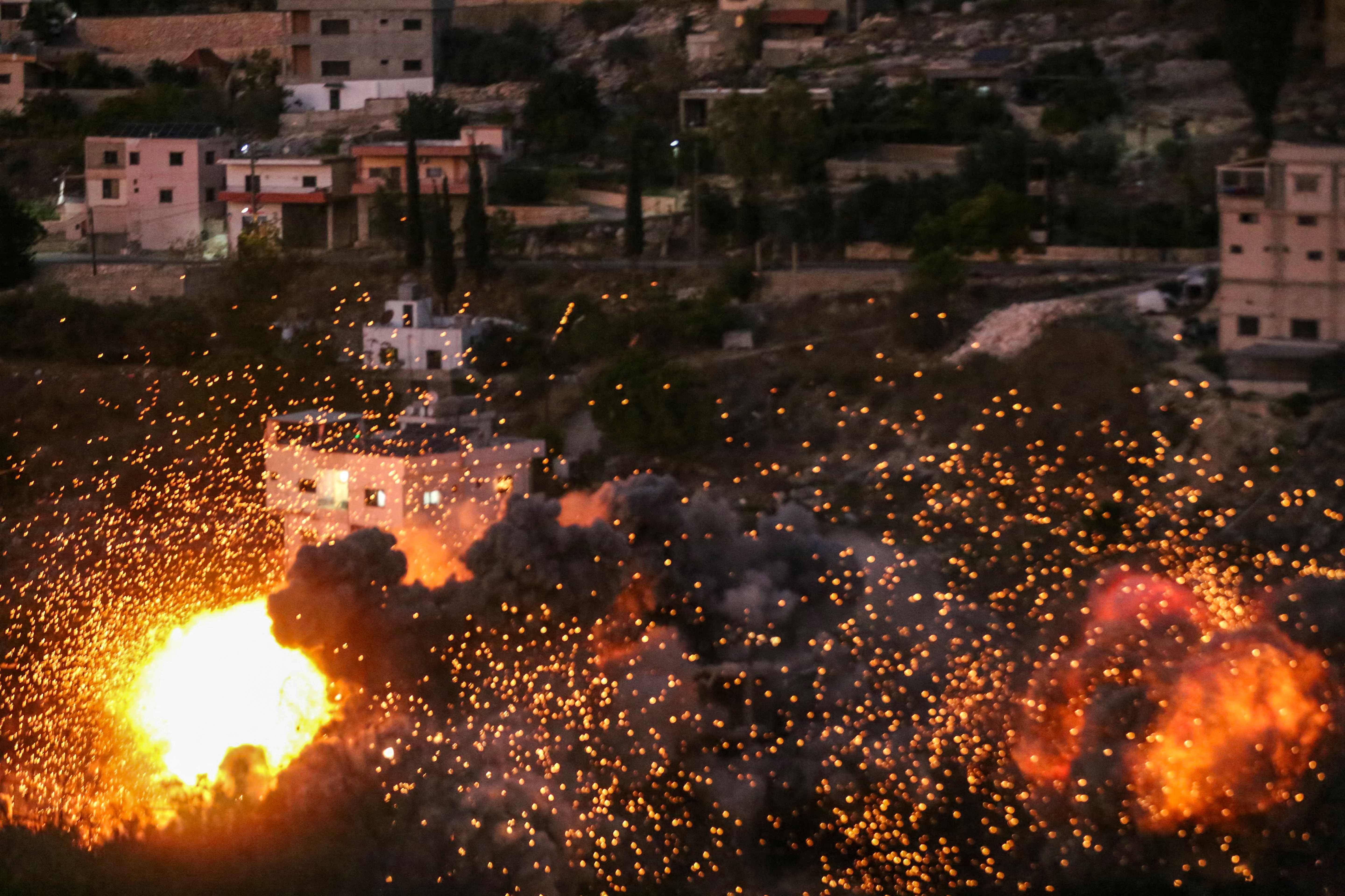 外媒:以军加大对黎巴嫩南部空袭力度