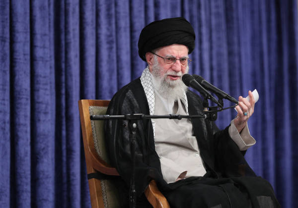 “罕见”<strong></p>
<p>今天股票行情</strong>,伊朗情报部长公开指责:美以密谋刺杀哈梅内伊