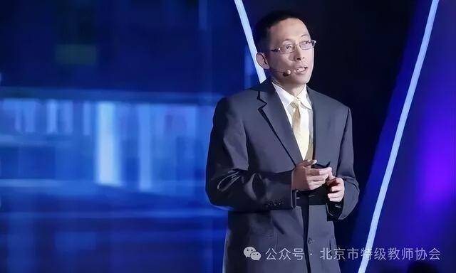 施一公：无论什么学科<strong></p>
<p>今天股票行情</strong>，物理、工程、生物、文科，我认为最不重要的是智商！