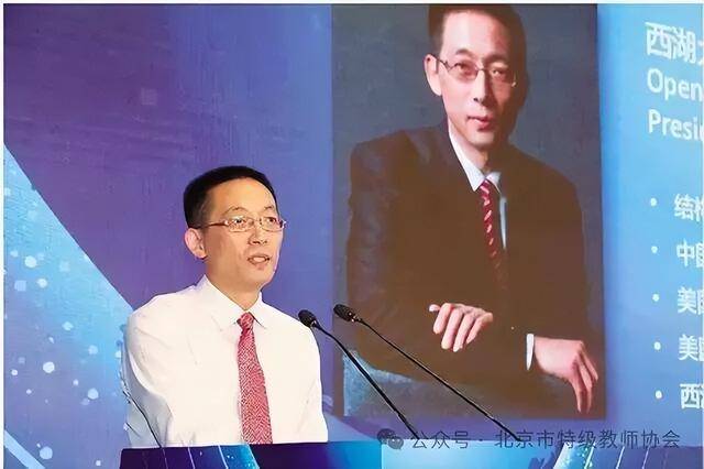 施一公：无论什么学科<strong></p>
<p>今天股票行情</strong>，物理、工程、生物、文科，我认为最不重要的是智商！