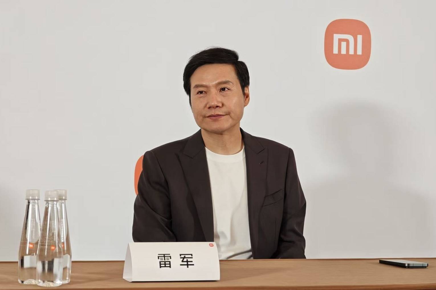 雷军宣布1亿港元增持后<strong></p>
<p>汇金科技股票</strong>，小米港股美股迎来上涨