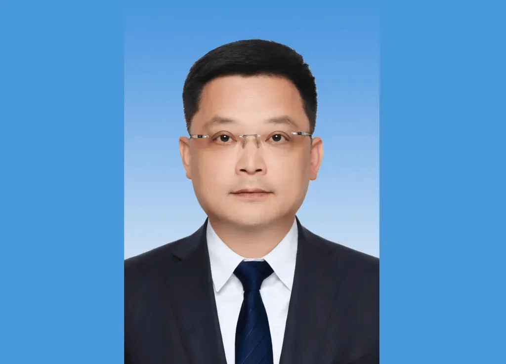 贵州毕节市委常委、秘书长梁铮调任遵义市委副书记