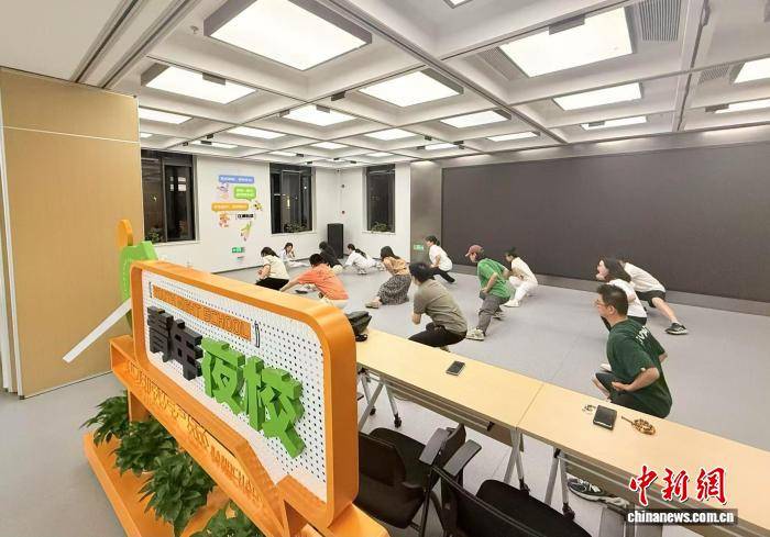 年均引进3万大学生<strong></p>
<p>正虹科技股票</strong>,浙江最年轻城区靠什么?