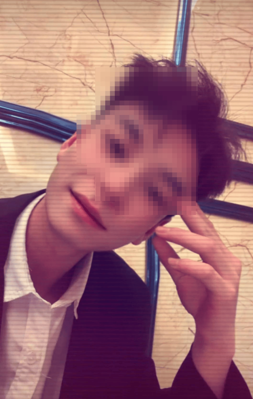 19岁小伙为救跳河女友溺亡<strong></p>
<p>华新水泥股票</strong>,家人称他不会游泳 律师:男女朋友在法律上无明确救助义务