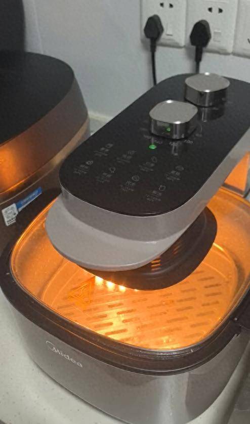 说好的“365天只换不修”呢<strong></p>
<p>紫江企业股票</strong>?美的售后被曝套路深:付款记录、超市小票全被拒