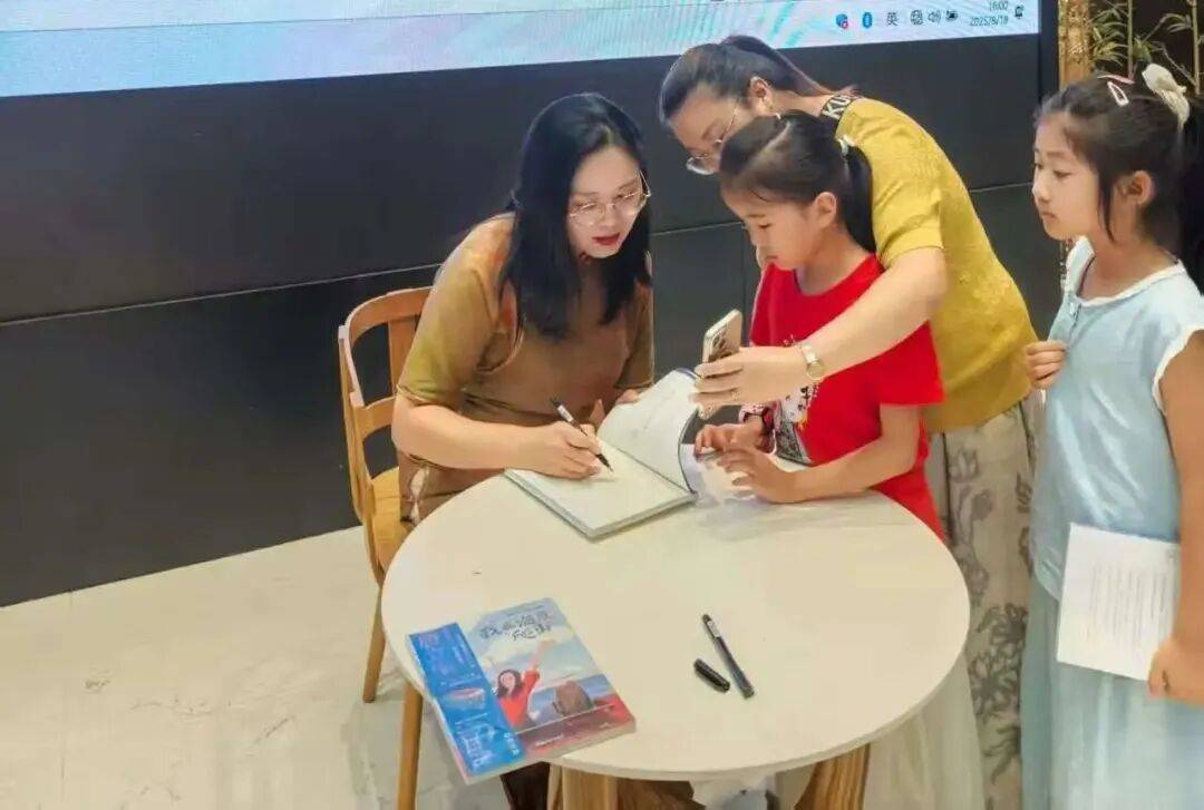 突然爆火！浙大女博士一个月涨粉超50万<strong></p>
<p>黄金股票</strong>，“我是过了把瘾”！网友：丝滑入脑……