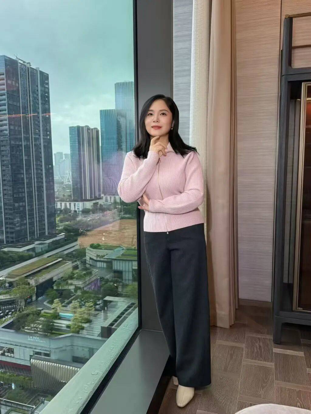 突然爆火！浙大女博士一个月涨粉超50万<strong></p>
<p>黄金股票</strong>，“我是过了把瘾”！网友：丝滑入脑……